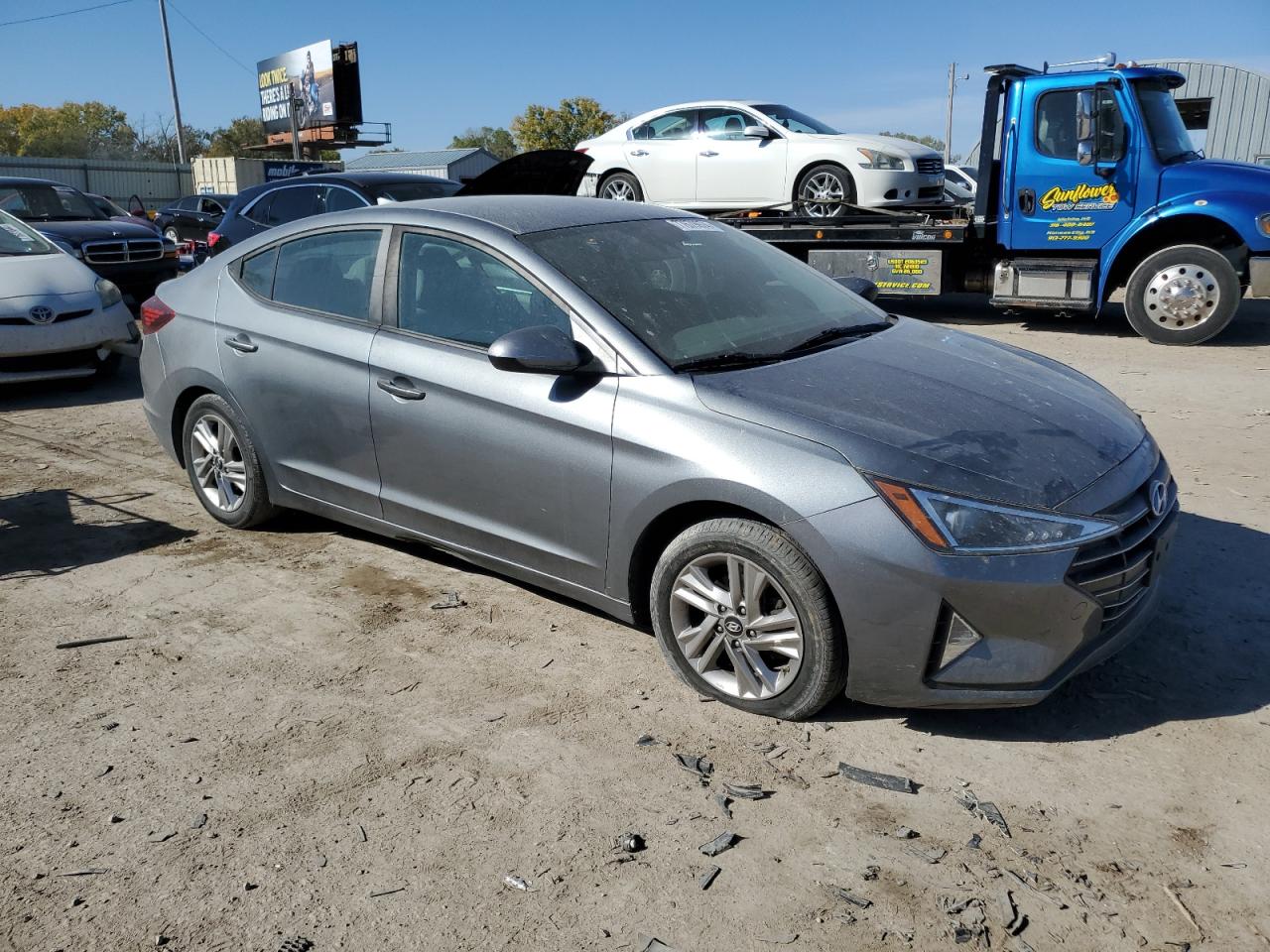 2019 Hyundai Elantra VIN KMHD84LF0KU749258 Copart auction photo, front end / minor dent/scratches damage thumbnail 4