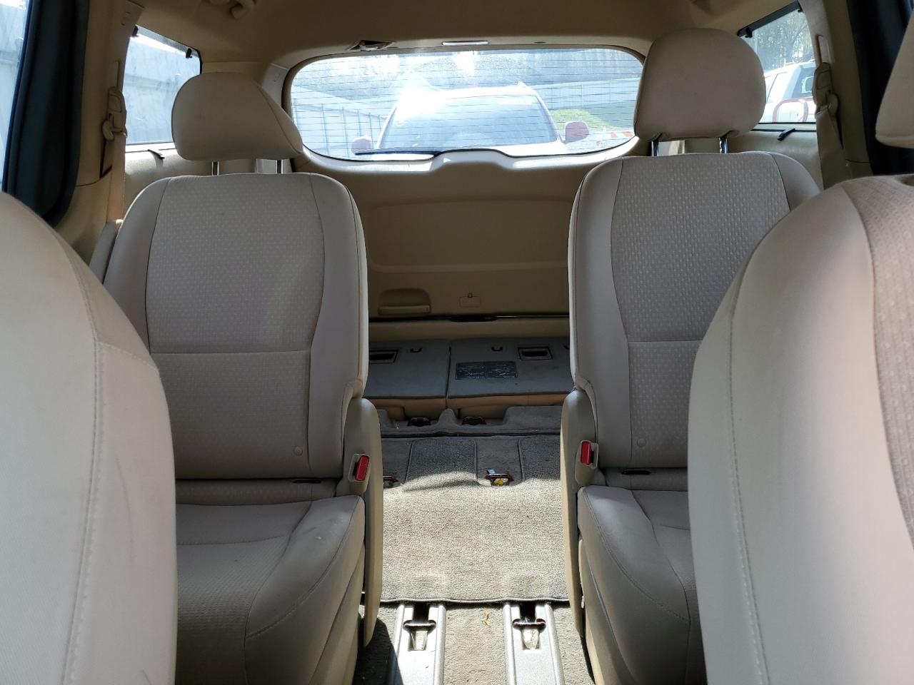 2016 KIA Sedona VIN KNDMB5C13G6084691 Copart auction photo, rear end / side damage thumbnail 10