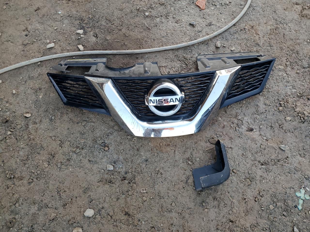 2015 Nissan Rogue VIN KNMAT2MV3FP516303 Copart auction photo, front end damage thumbnail 13