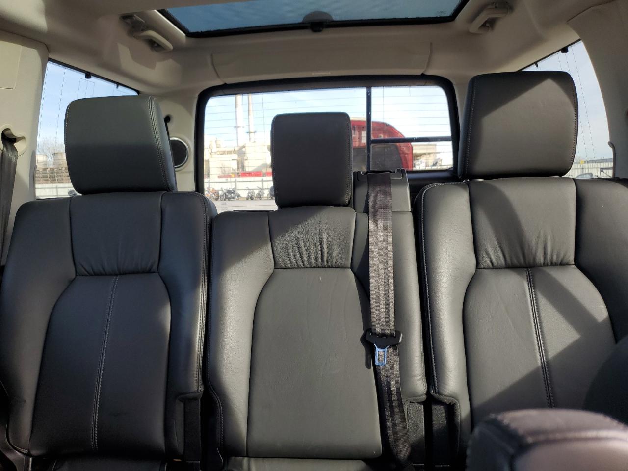 2016 Land Rover LR4 VIN SALAK2V62GA822738 Copart auction photo, front end / minor dent/scratches damage thumbnail 10