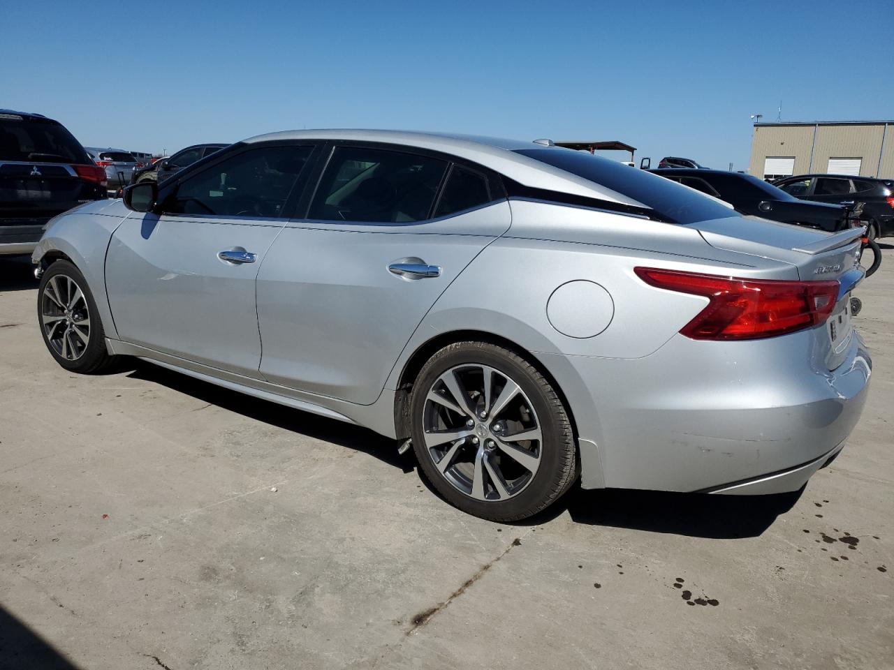 2017 Nissan Maxima VIN 1N4AA6APXHC398110 Copart auction photo, front end / minor dent/scratches damage thumbnail 2