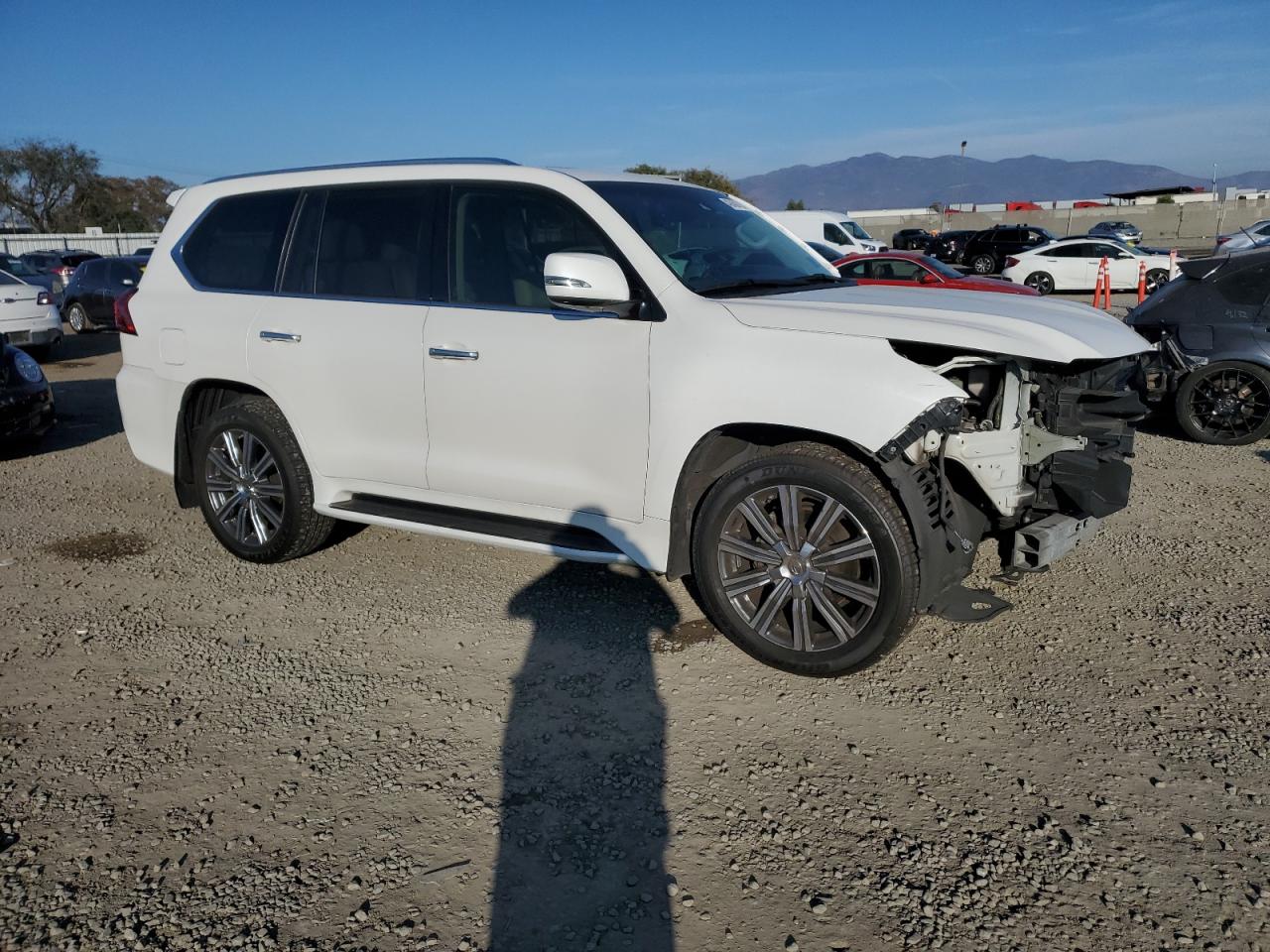 2016 Lexus LX VIN JTJHY7AX4G4218054 Copart auction photo, front end damage thumbnail 4