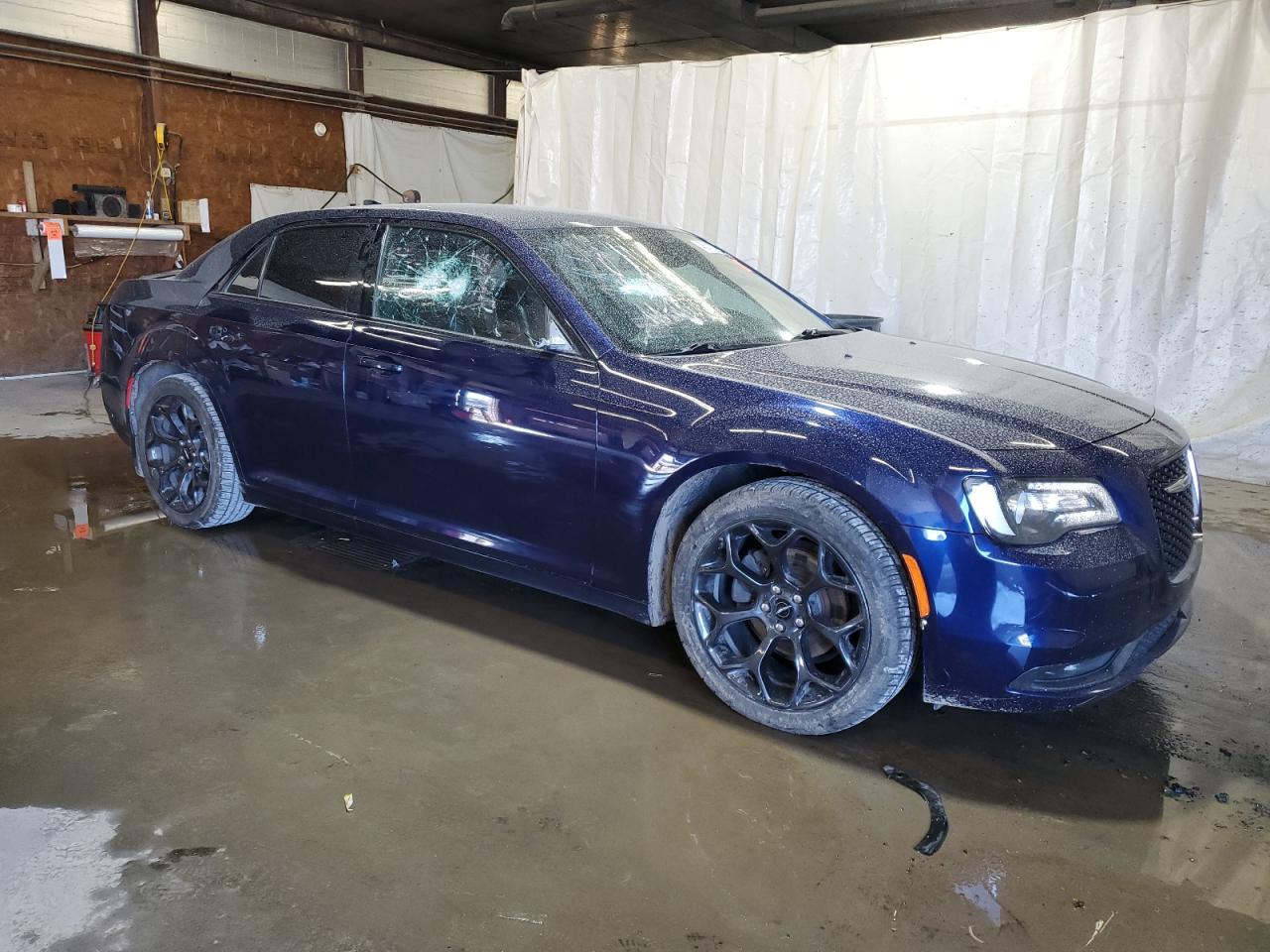2016 Chrysler 300 VIN 2C3CCABG3GH269012 Copart auction photo, vandalism damage thumbnail 4