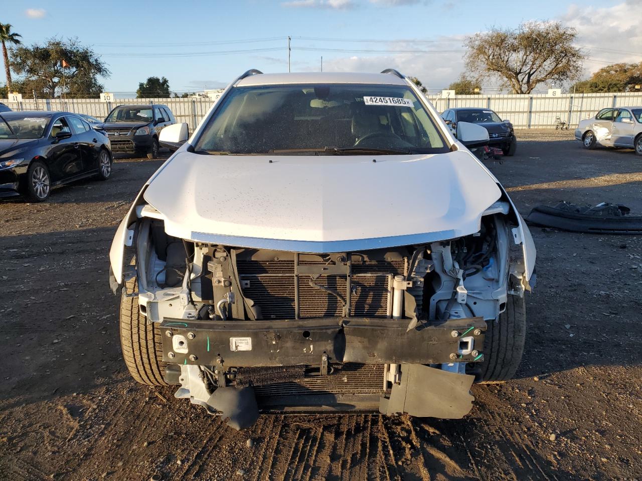 2015 Cadillac SRX VIN 3GYFNAE32FS560926 Copart auction photo, front end / side damage thumbnail 5