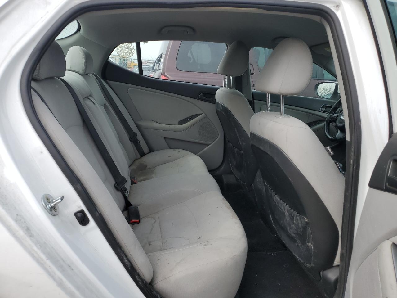 2015 KIA Optima VIN 5XXGM4A77FG457823 Copart auction photo, vandalism damage thumbnail 10