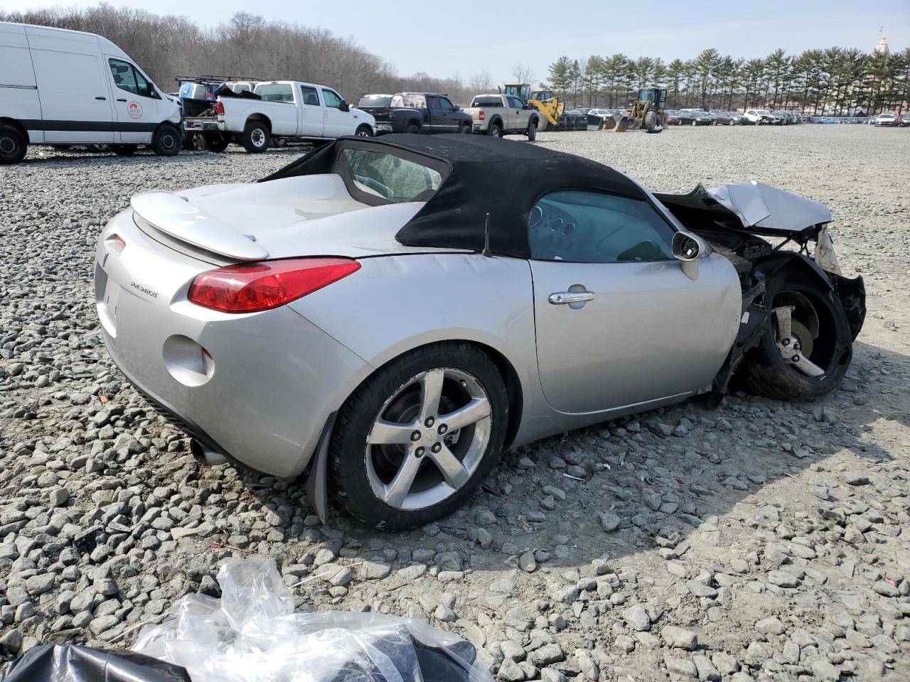 2006 Pontiac Solstice VIN 1G2MB33B96Y104138 Copart auction photo, front end / minor dent/scratches damage thumbnail 3