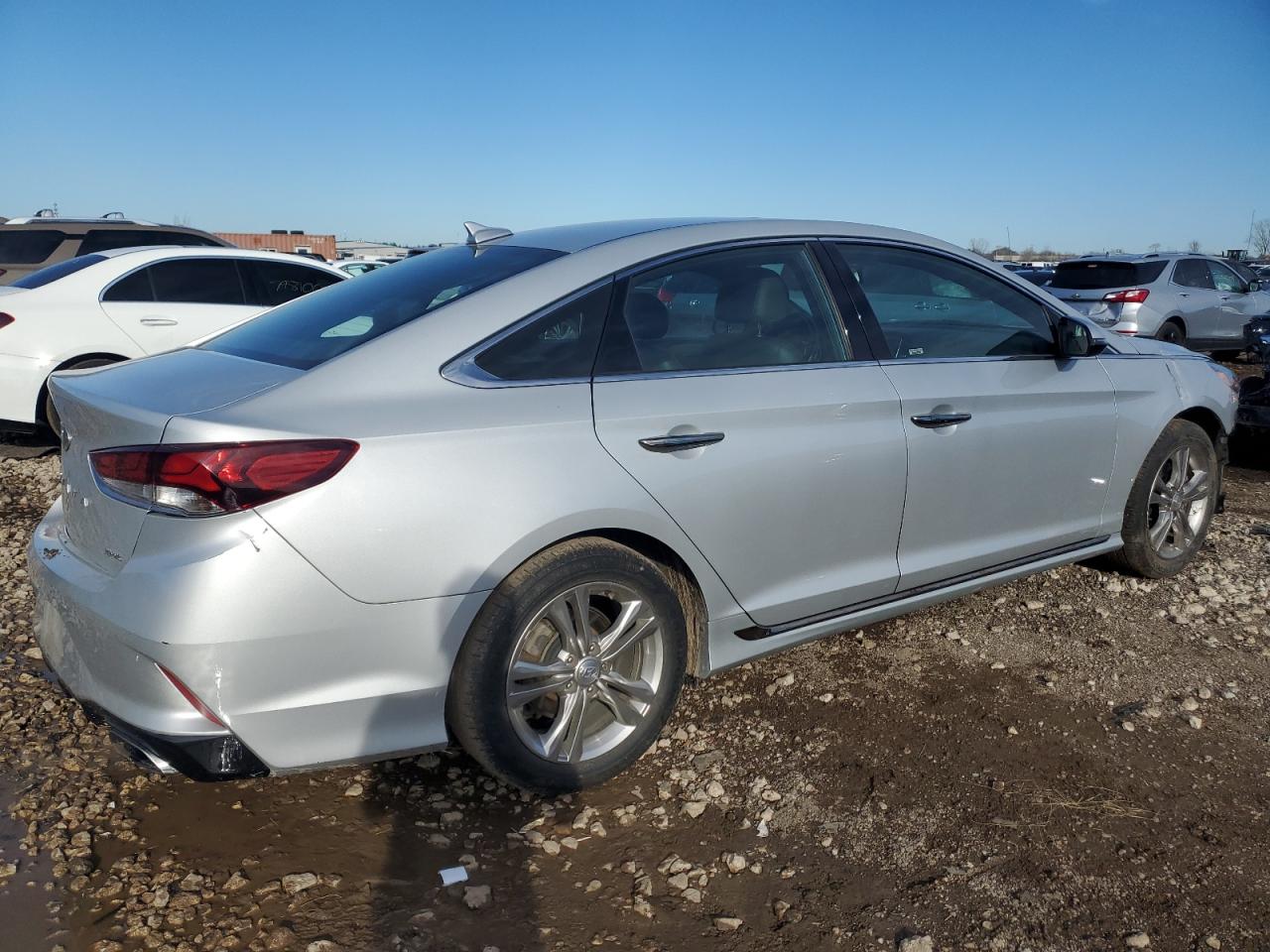 2019 Hyundai Sonata VIN 5NPE34AF0KH815327 Copart auction photo, front end / rear end damage thumbnail 3