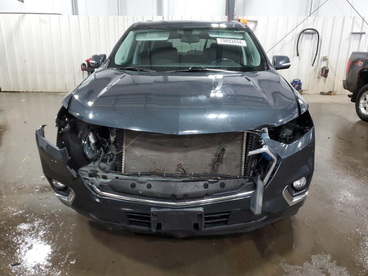 2019 Chevrolet Traverse VIN 1GNEVGKWXKJ221983 Copart auction photo, front end damage thumbnail 5