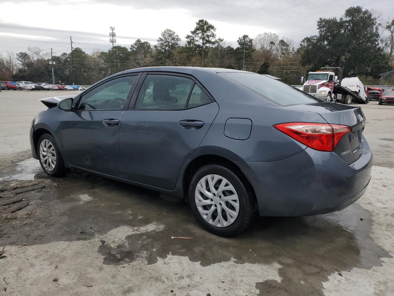 2018 Toyota Corolla VIN 2T1BURHE8JC979193 Copart auction photo, front end damage thumbnail 2