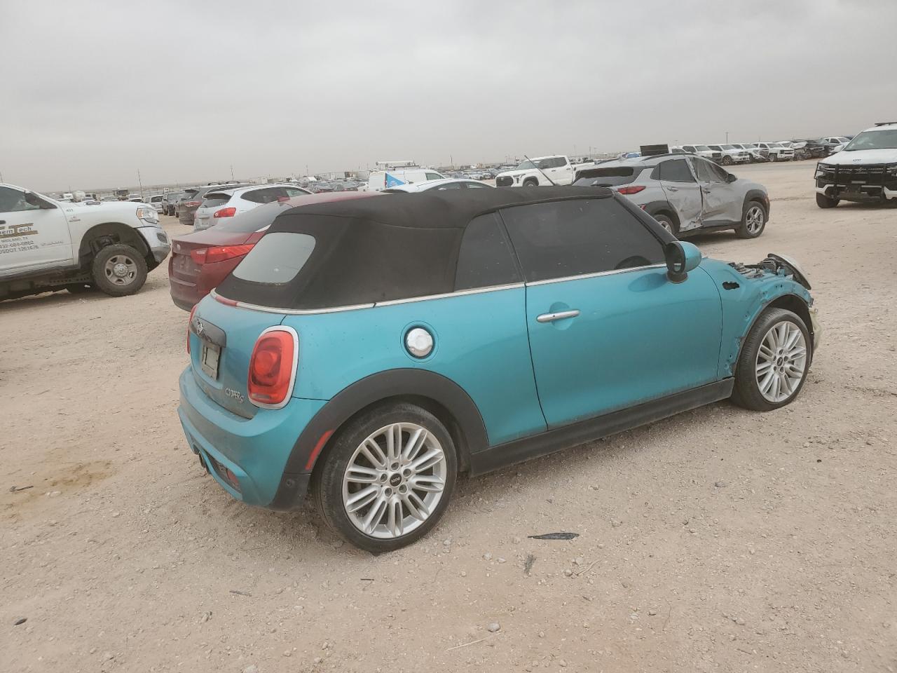 2017 MINI Cooper VIN WMWWG9C34H3C81410 Copart auction photo, front end / side damage thumbnail 3