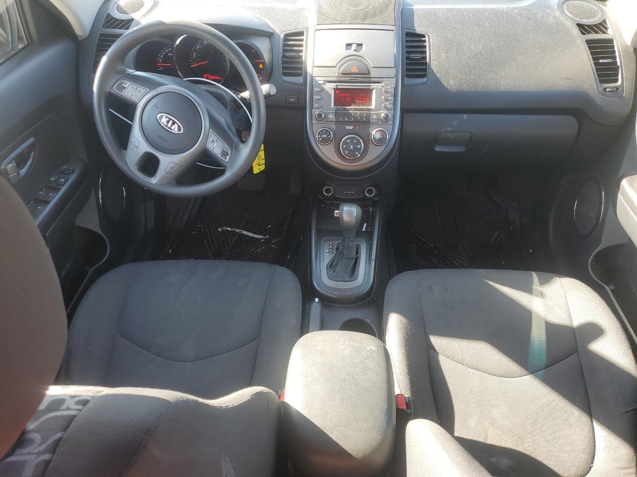 2011 KIA Soul VIN KNDJT2A21B7716133 Copart auction photo, front end / side damage thumbnail 8
