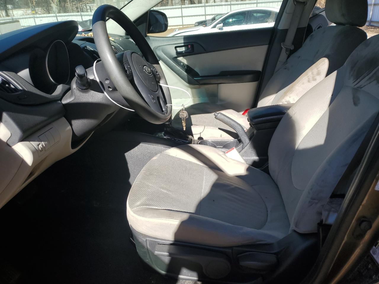 2011 KIA Forte VIN KNAFU4A2XB5889382 Copart auction photo, all over damage thumbnail 7