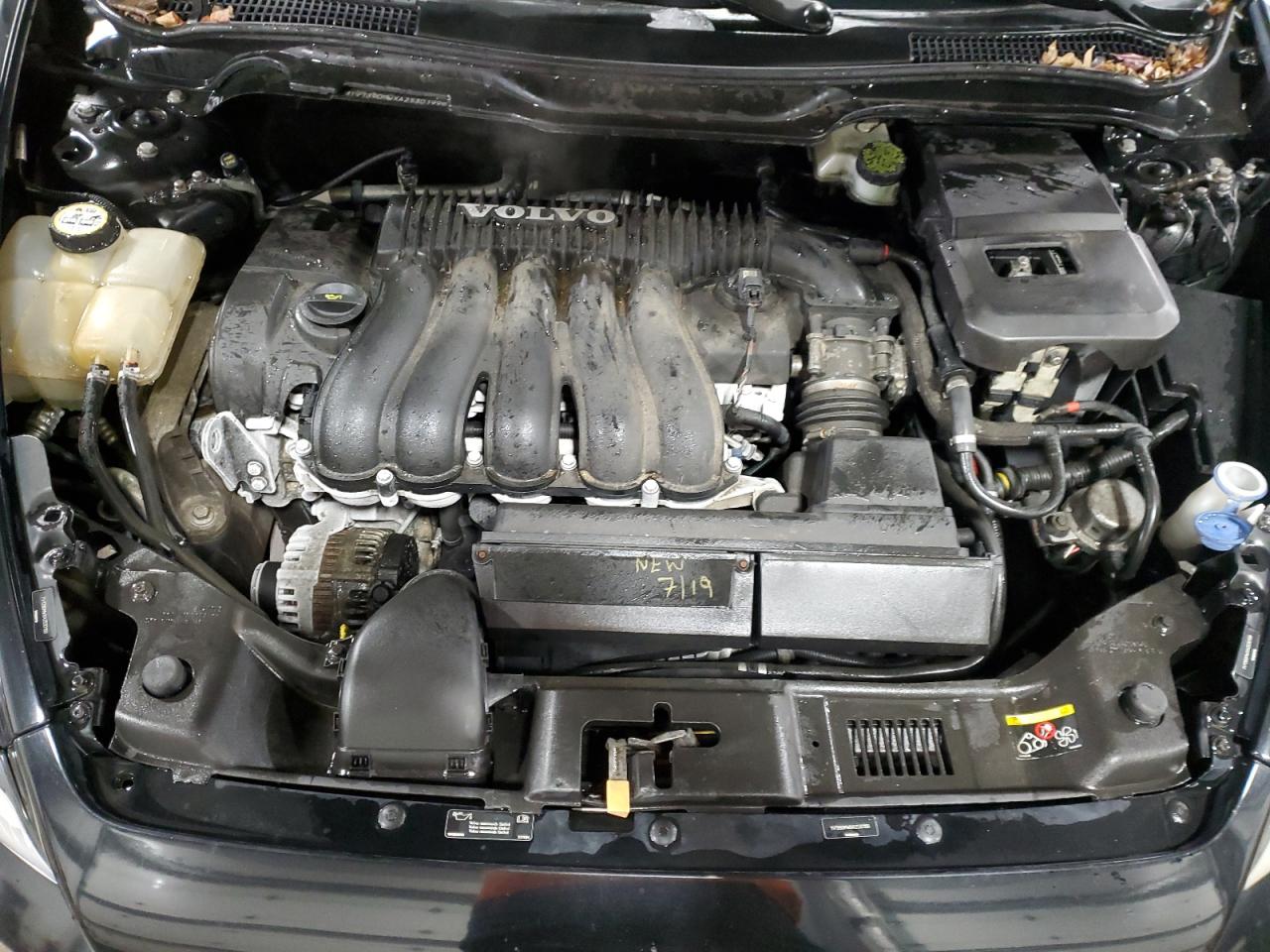 2010 Volvo V50 VIN YV1390MWXA2530199 Copart auction photo, side / front end damage thumbnail 11