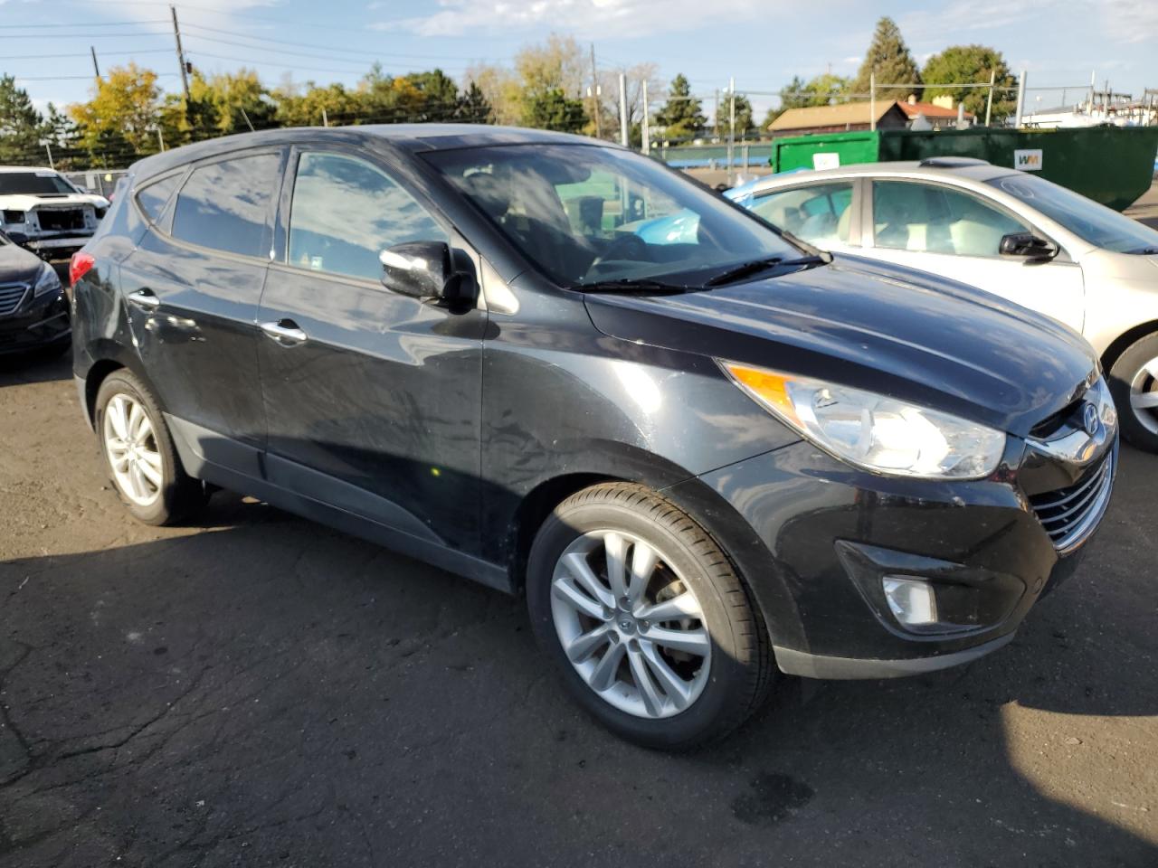 2012 Hyundai Tucson VIN KM8JU3AC5CU507939 Copart auction photo, front end / all over damage thumbnail 4