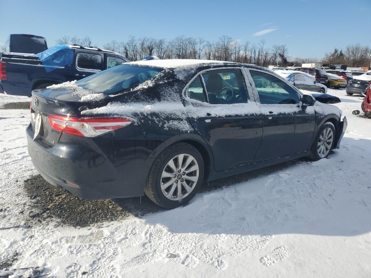2018 Toyota Camry VIN 4T1B11HK0JU593270 Copart auction photo, front end damage thumbnail 3