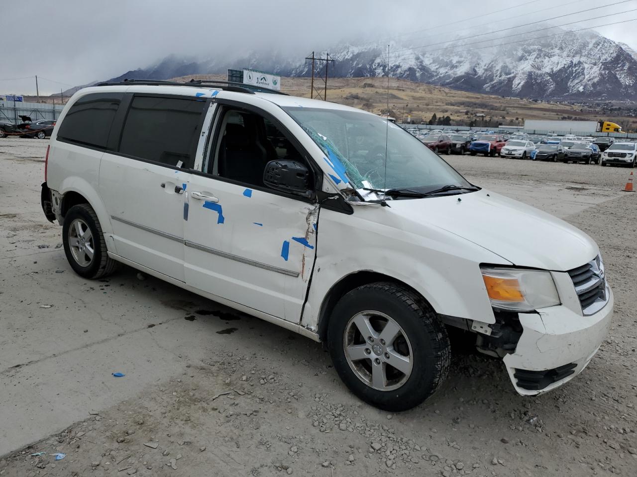 2010 Dodge Caravan VIN 2D4RN5D10AR245139 Copart auction photo, side / front end damage thumbnail 4
