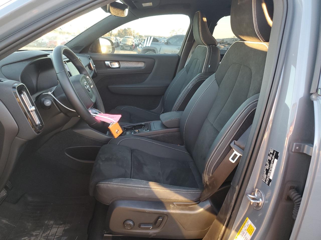 2023 Volvo XC40 VIN YV4L12UW4P2085974 Copart auction photo, rear end damage thumbnail 7