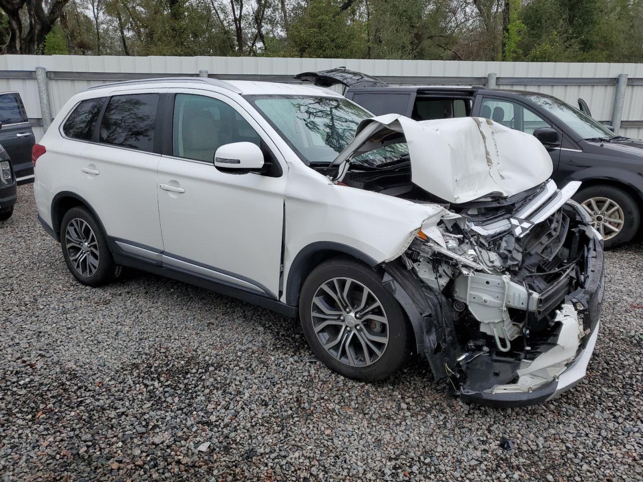 2017 Mitsubishi Outlander VIN JA4AD3A36HZ052821 Copart auction photo, front end / side damage thumbnail 4