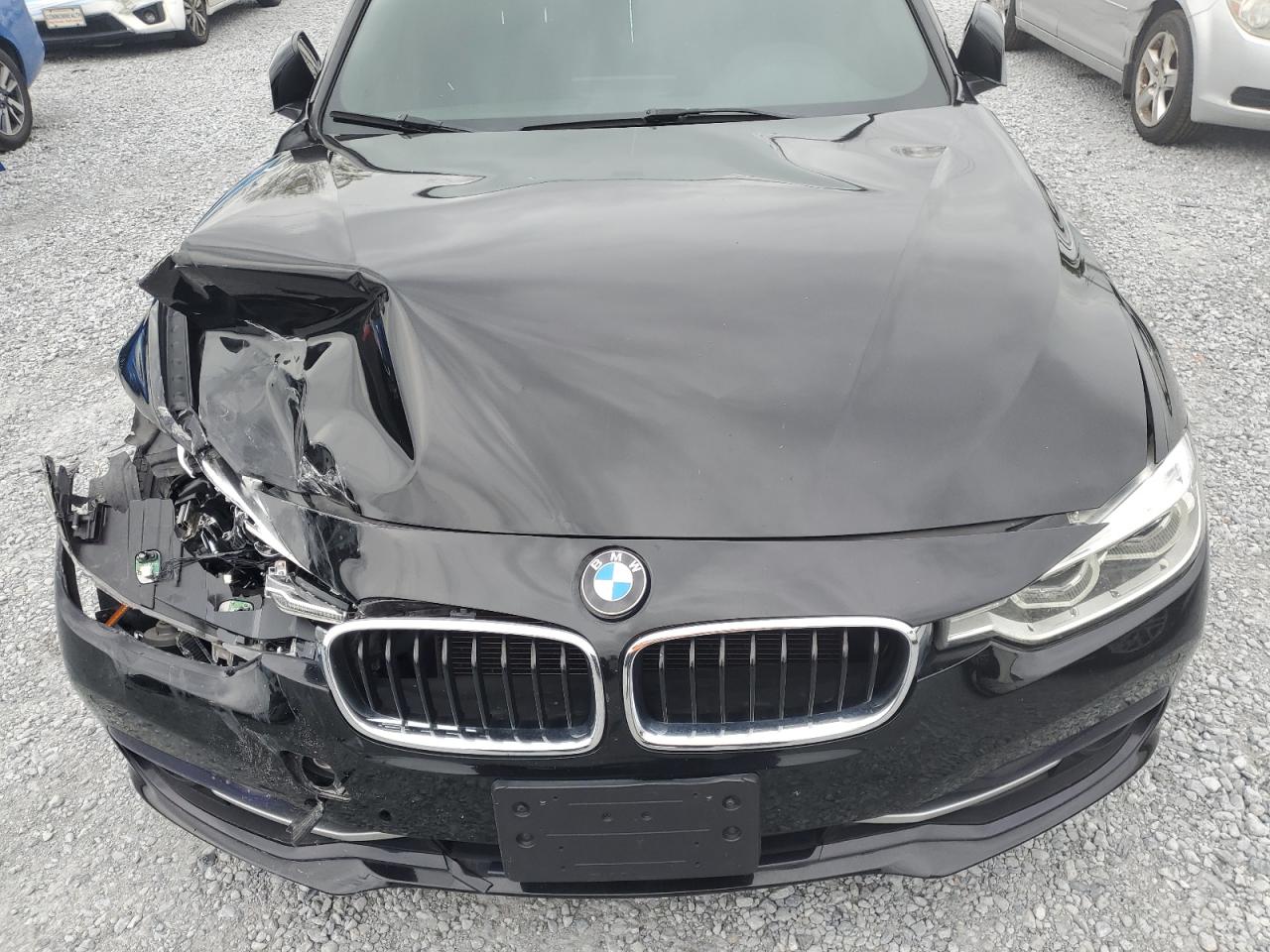 2016 BMW 3er VIN WBA8E9G51GNT82172 Copart auction photo, front end damage thumbnail 11