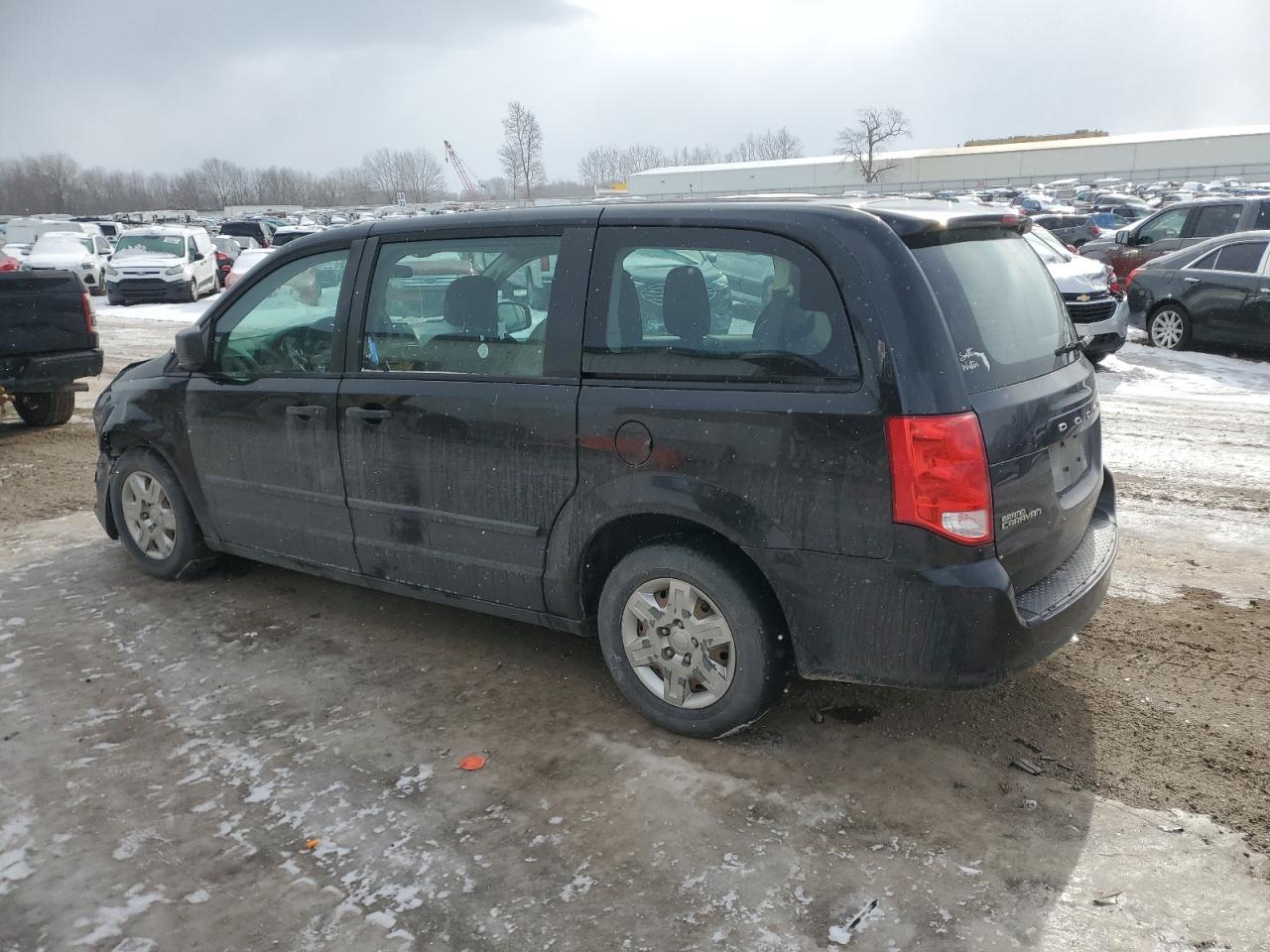 2013 Dodge Caravan VIN 2C4RDGBGXDR568542 Copart auction photo, front end damage thumbnail 2