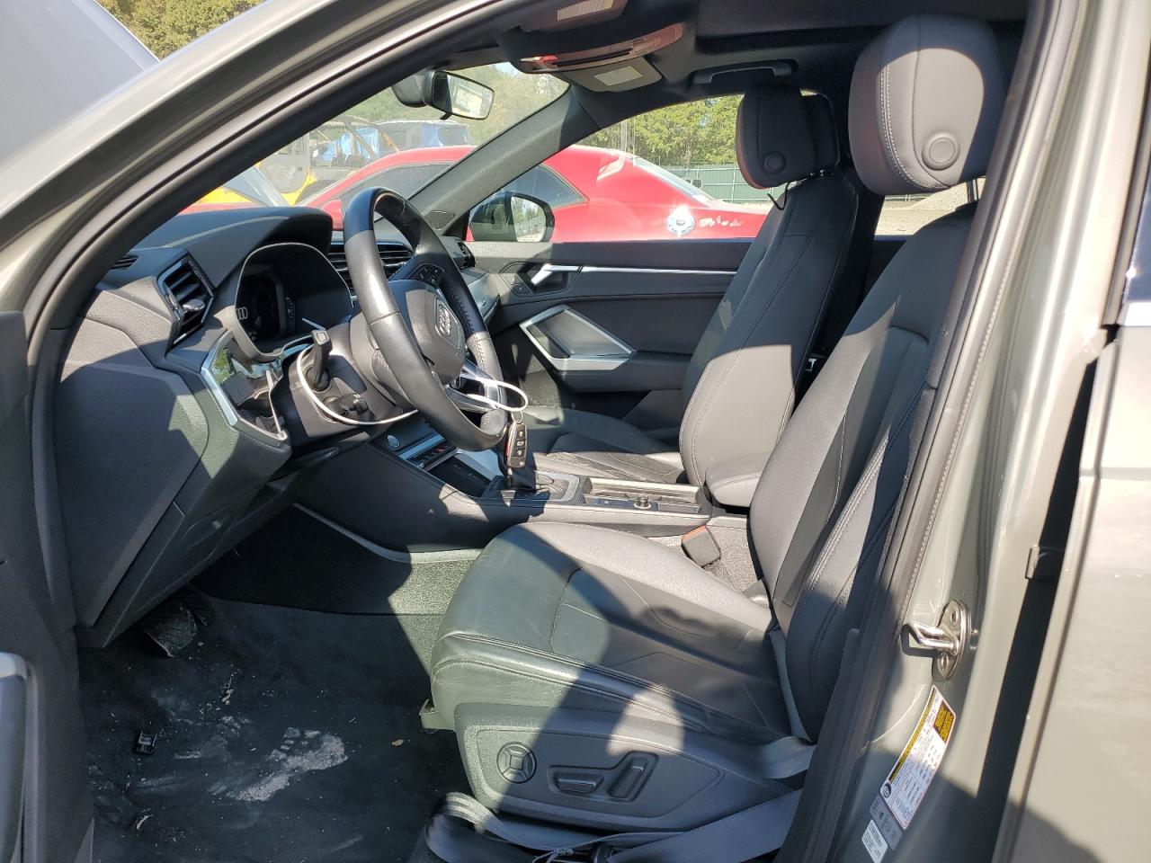 2020 Audi Q3 VIN WA1DECF38L1044231 Copart auction photo, front end / minor dent/scratches damage thumbnail 7