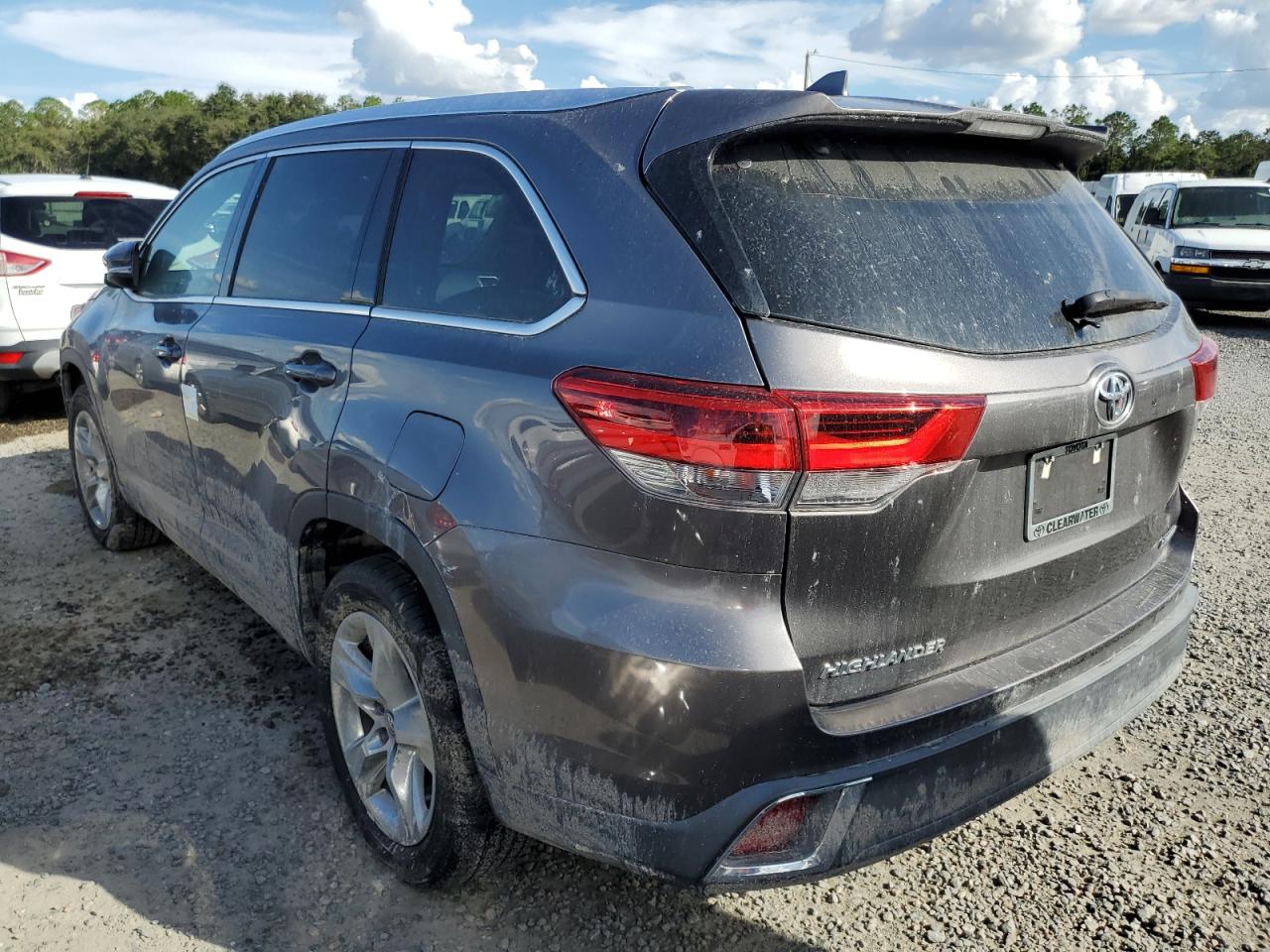 2018 Toyota Highlander VIN 5TDYZRFH0JS285842 Copart auction photo, water/flood damage thumbnail 2