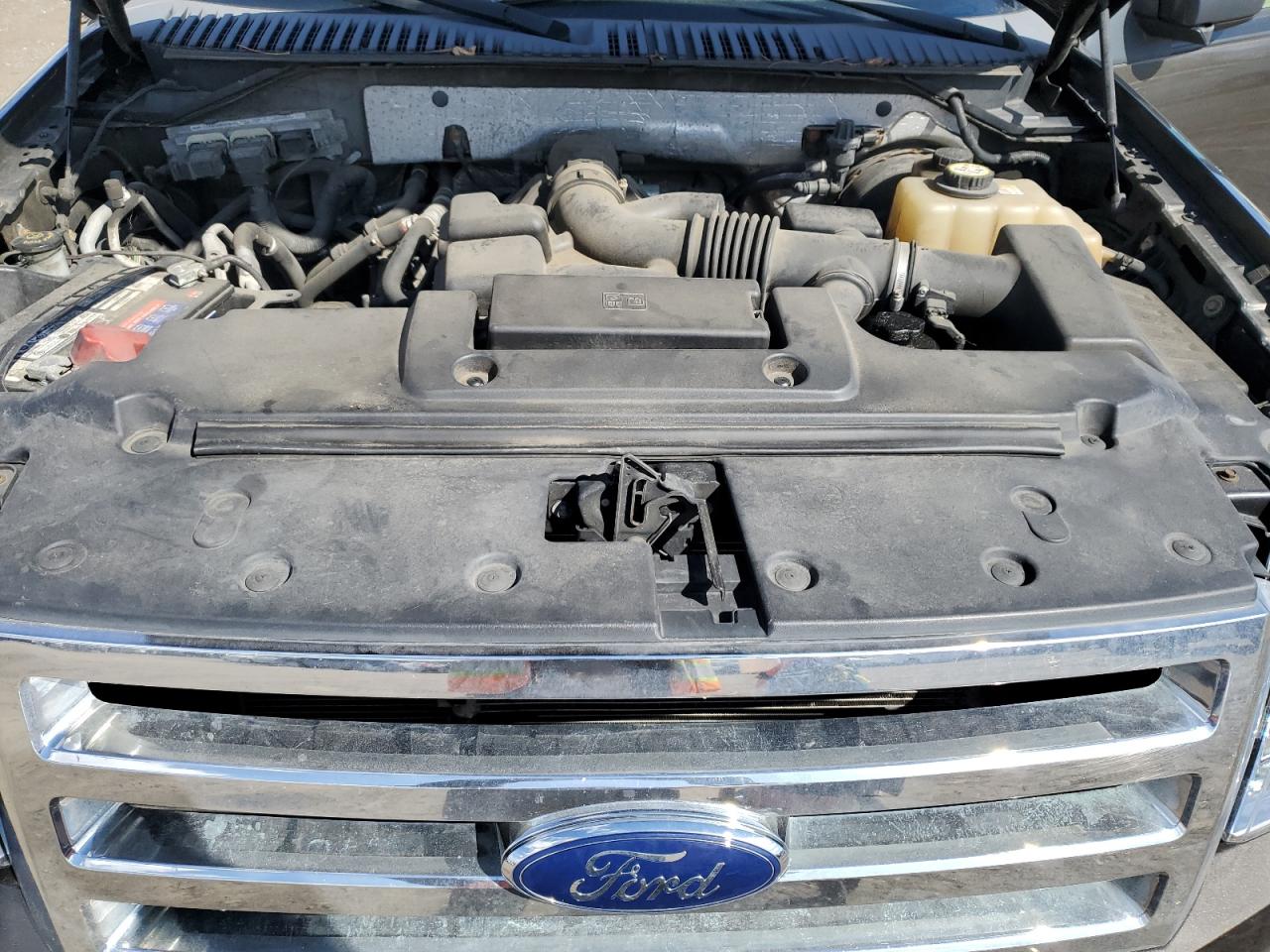 2008 Ford Expedition VIN 1FMFU18578LA65812 Copart auction photo, side / minor dent/scratches damage thumbnail 13