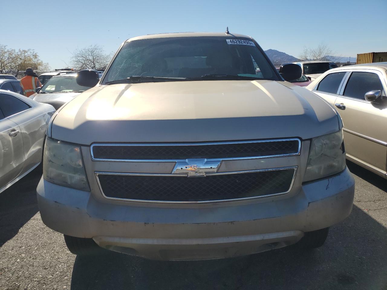 2007 Chevrolet Tahoe VIN 1GNFC13C97J402737 Copart auction photo, front end damage thumbnail 5
