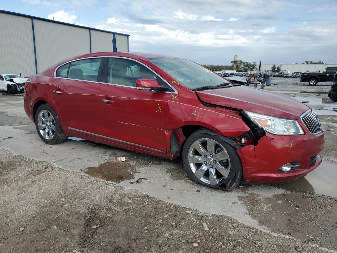2013 Buick LaCrosse VIN 1G4GC5E34DF214008 Copart auction photo, front end / side damage thumbnail 4