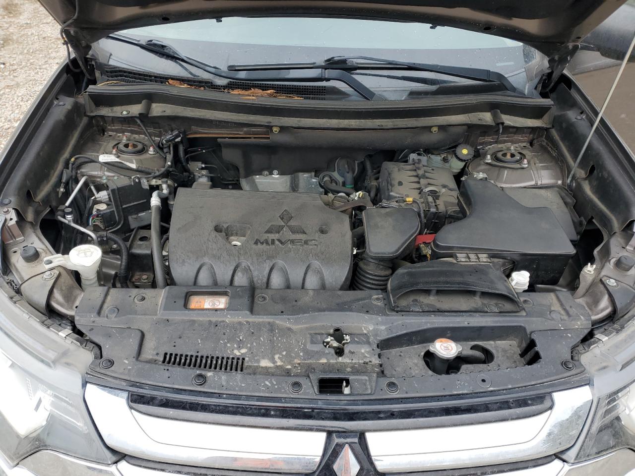 2018 Mitsubishi Outlander VIN JA4AD2A37JZ013784 Copart auction photo, minor dent/scratches damage thumbnail 13
