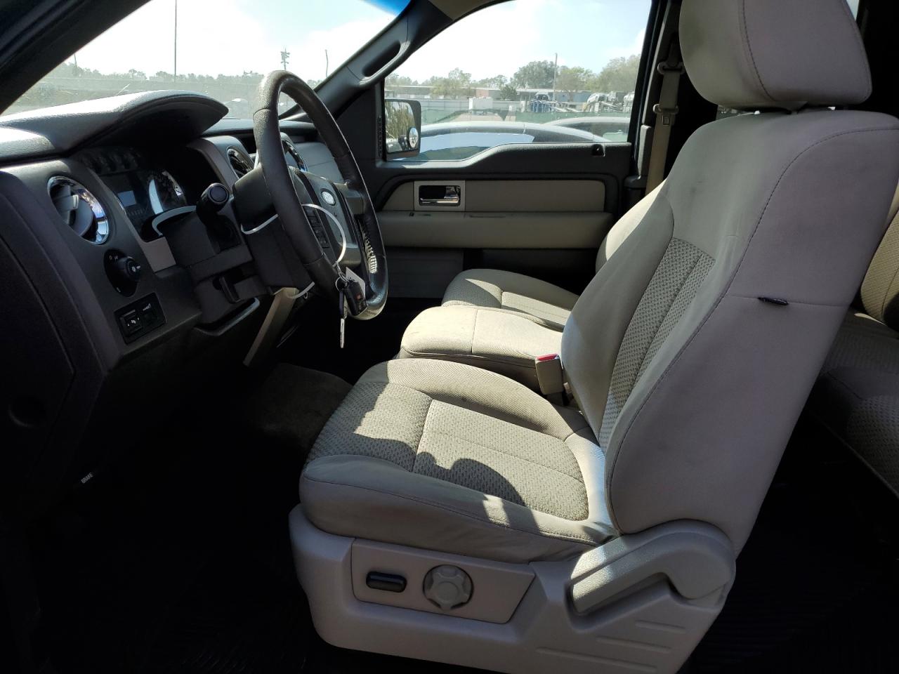 2010 Ford F-150 VIN 1FTFX1EV8AFD75293 Copart auction photo, front end damage thumbnail 7