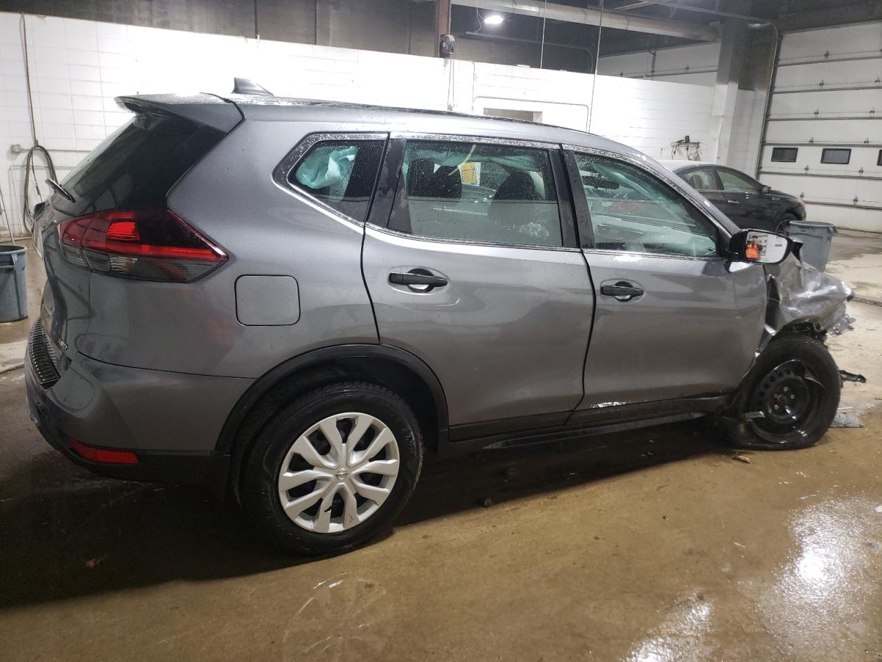 2018 Nissan Rogue VIN 5N1AT2MV8JC744793 Copart auction photo, front end / side damage thumbnail 3