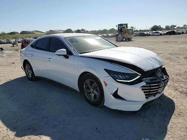 2020 Hyundai Sonata VIN 5NPEG4JAXLH024927 Copart auction photo, front end / minor dent/scratches damage thumbnail 11