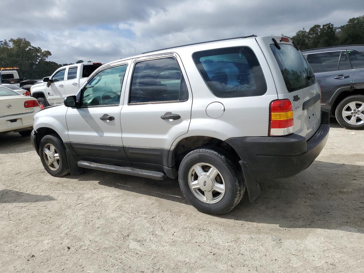 2003 Ford Escape VIN 1FMYU02173KB81180 Copart auction photo, front end damage thumbnail 2