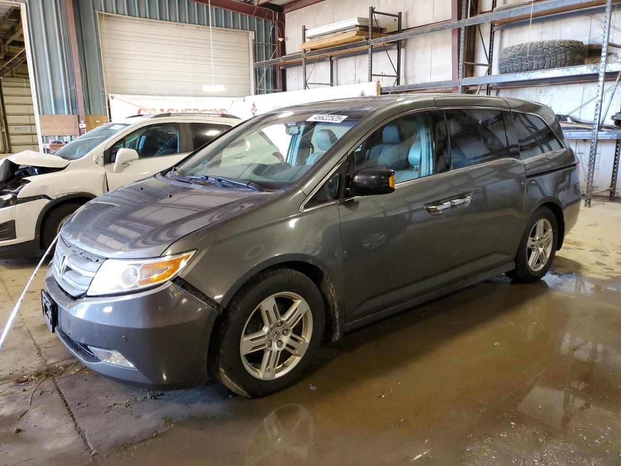 2011 Honda Odyssey VIN 5FNRL5H94BB090661