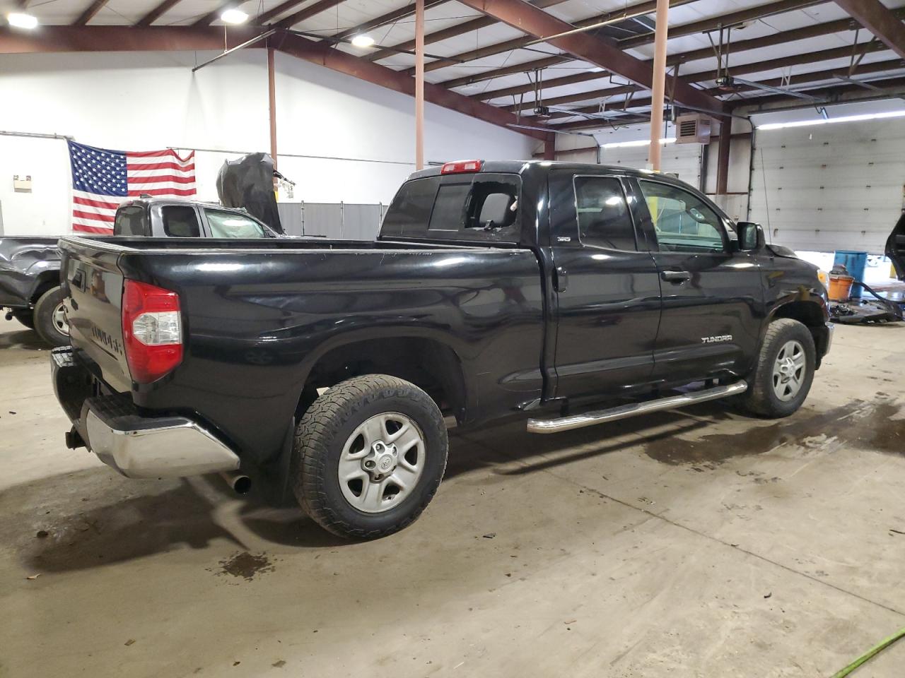 2016 Toyota Tundra VIN 5TFUM5F15GX066516 Copart auction photo, front end / top/roof damage thumbnail 3