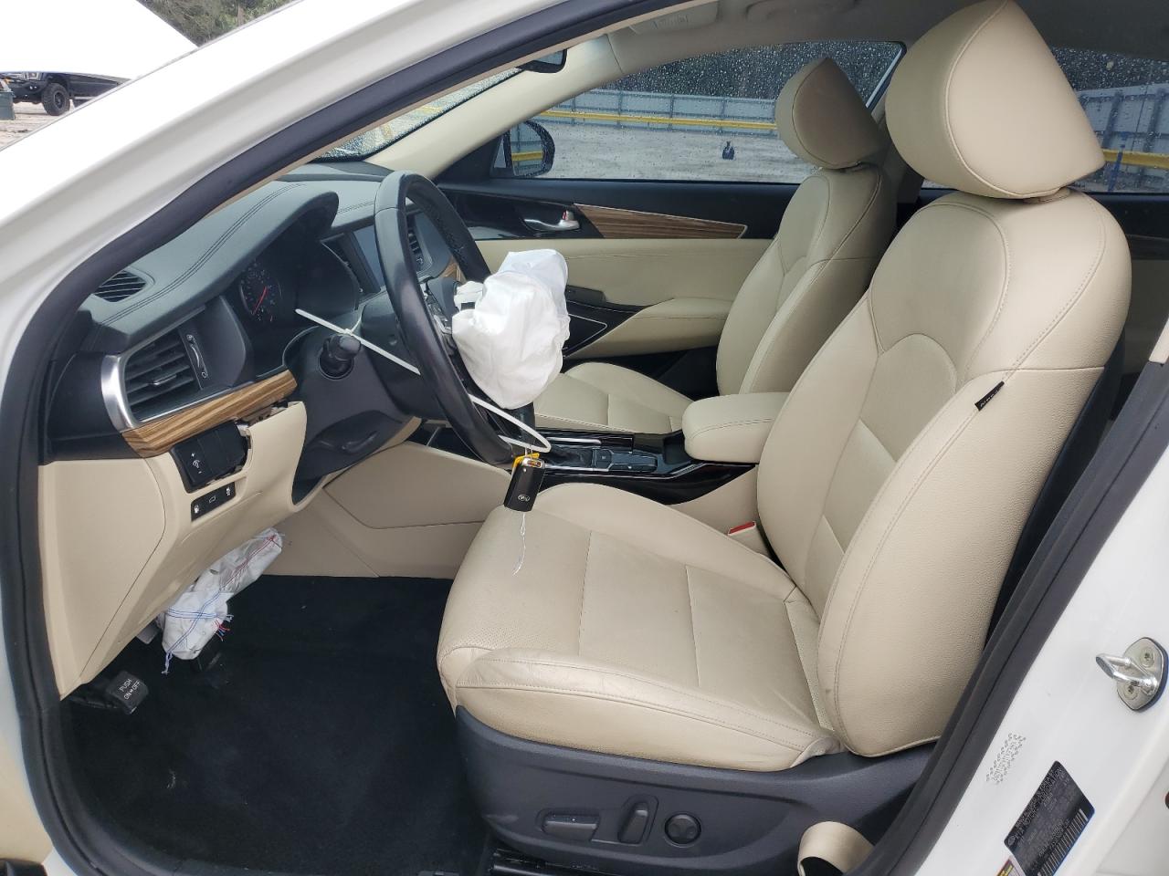2018 KIA Cadenza VIN KNALB4J14J5116292 Copart auction photo, front end / minor dent/scratches damage thumbnail 7