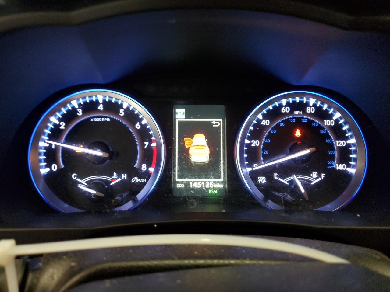 2019 Toyota Highlander VIN 5TDJZRFH7KS564286 Copart auction photo, front end / minor dent/scratches damage thumbnail 9