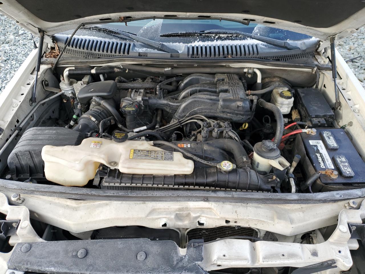 2010 Ford Explorer VIN 1FMEU7DE4AUA22775 Copart auction photo, front end / side damage thumbnail 14
