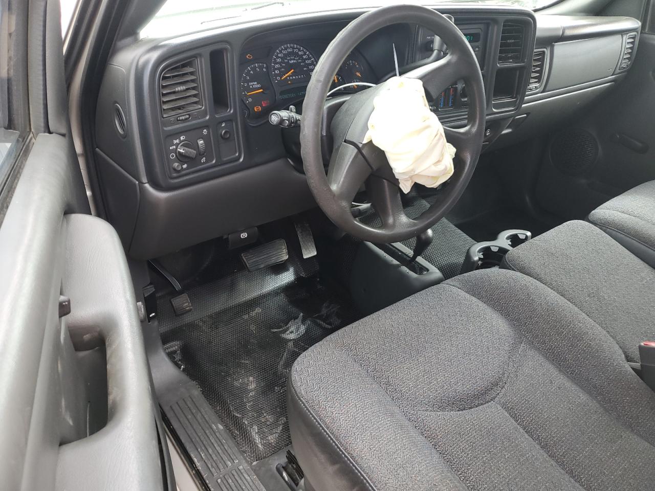 2006 Chevrolet Silverado VIN 1GCEK14V06E265993 Copart auction photo, front end damage thumbnail 8