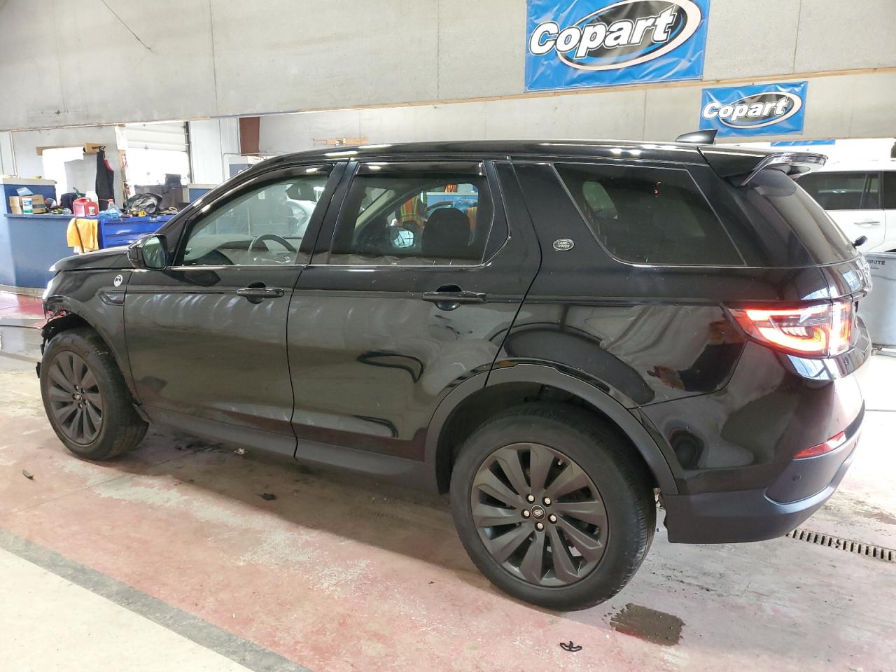 2020 Land Rover Discovery VIN SALCP2FX3LH834318 Copart auction photo, front end damage thumbnail 2