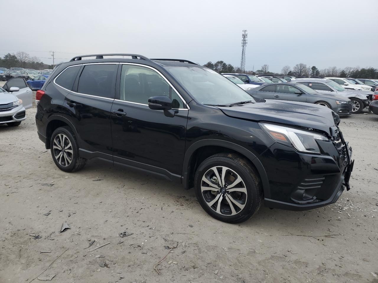 2024 Subaru Forester VIN JF2SKALC6RH483816 Copart auction photo, front end / side damage thumbnail 4