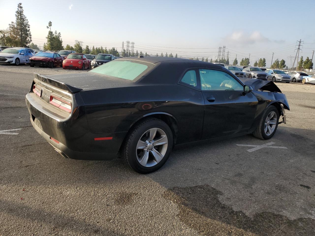 2018 Dodge Challenger VIN 2C3CDZAG0JH262815 Copart auction photo, front end / side damage thumbnail 4