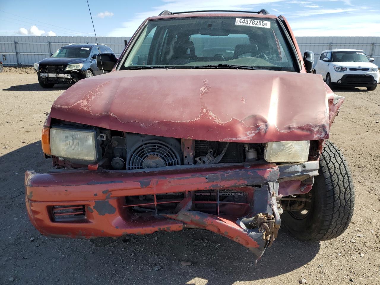 1999 Isuzu Rodeo VIN 4S2CM58WXX4318576 Copart auction photo, front end damage thumbnail 5