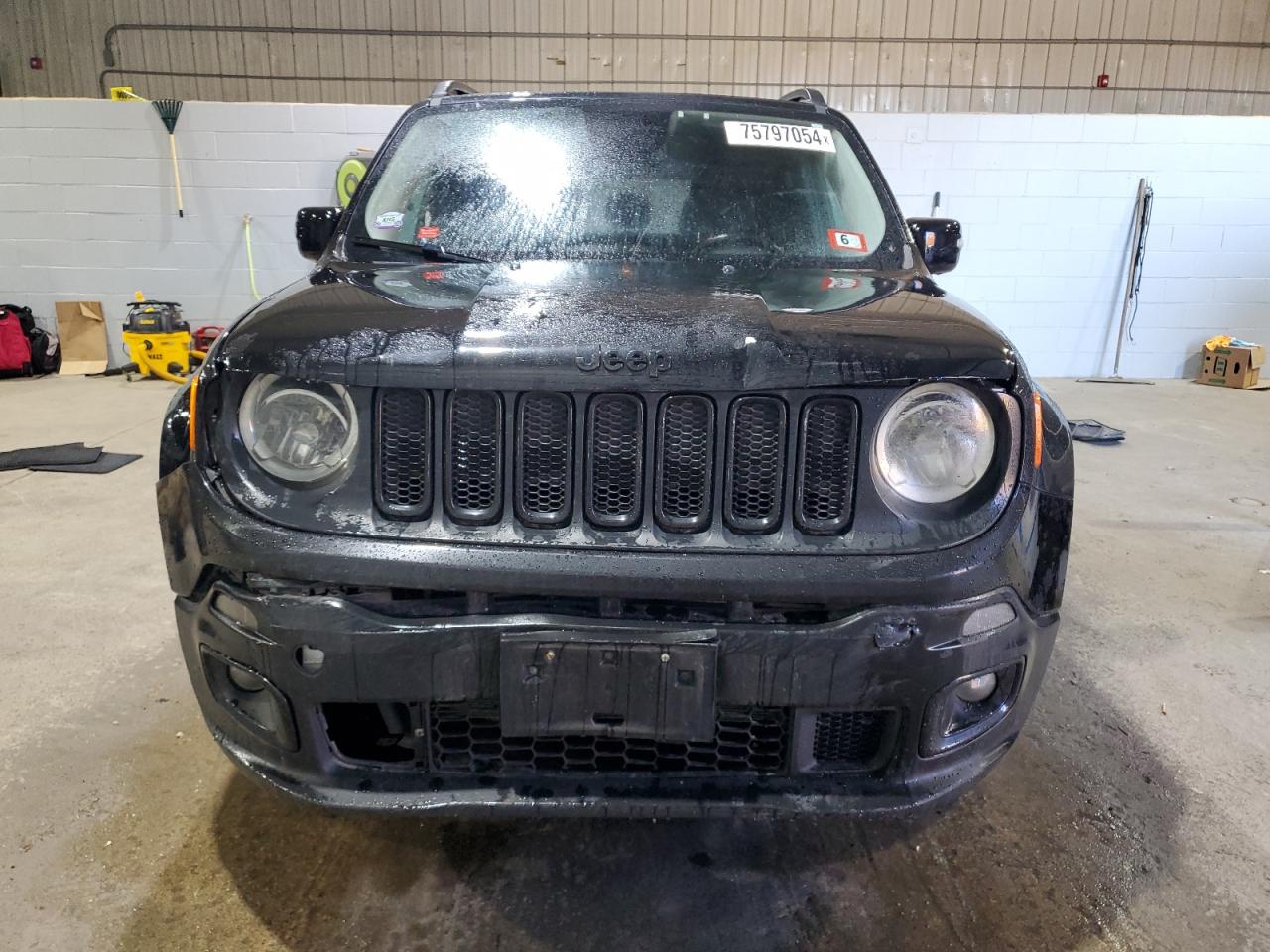 2017 Jeep Renegade VIN ZACCJBBB6HPG30969 Copart auction photo, front end / minor dent/scratches damage thumbnail 5