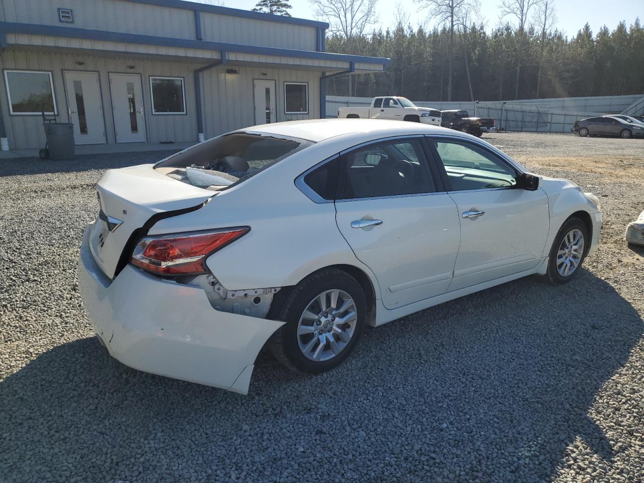 2015 Nissan Altima VIN 1N4AL3APXFC480246 Copart auction photo, all over damage thumbnail 3