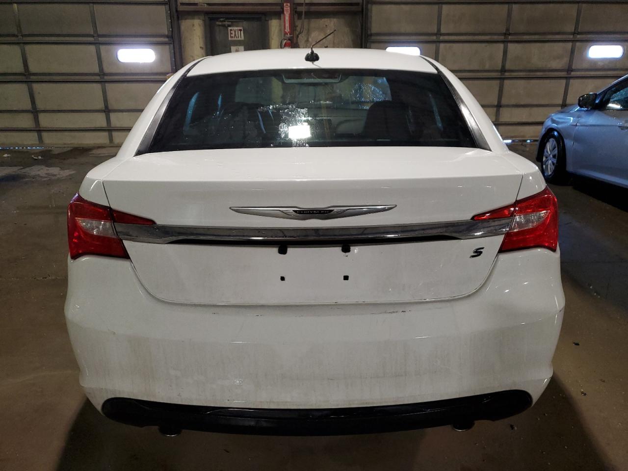 2011 Chrysler 200 VIN 1C3BC8FG8BN596875 Copart auction photo, side / minor dent/scratches damage thumbnail 6