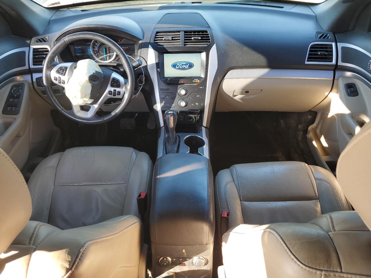 2015 Ford Explorer VIN 1FM5K8D89FGC57717 Copart auction photo, front end damage thumbnail 8