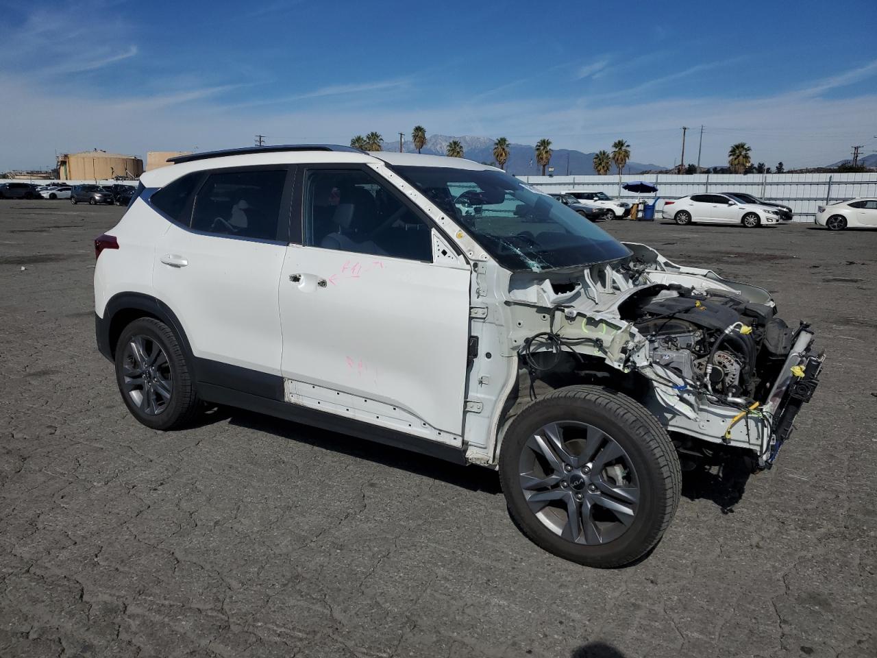 2022 KIA Seltos VIN KNDEU2AA8N7289186 Copart auction photo, front end / side damage thumbnail 4