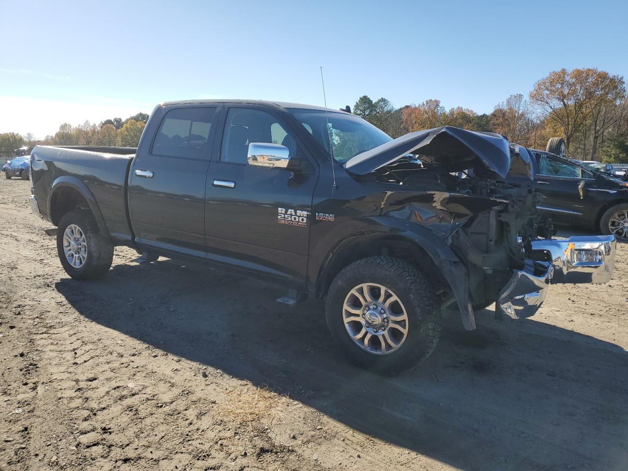 2018 RAM 2500 VIN 3C6UR5FJ4JG289098 Copart auction photo, front end / minor dent/scratches damage thumbnail 4